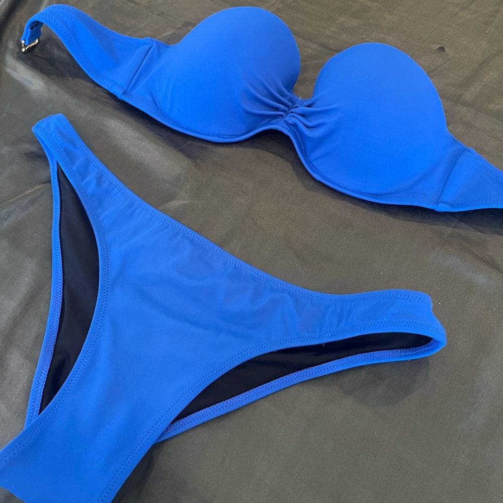 VICTORIAS SECRET BOTTOMS